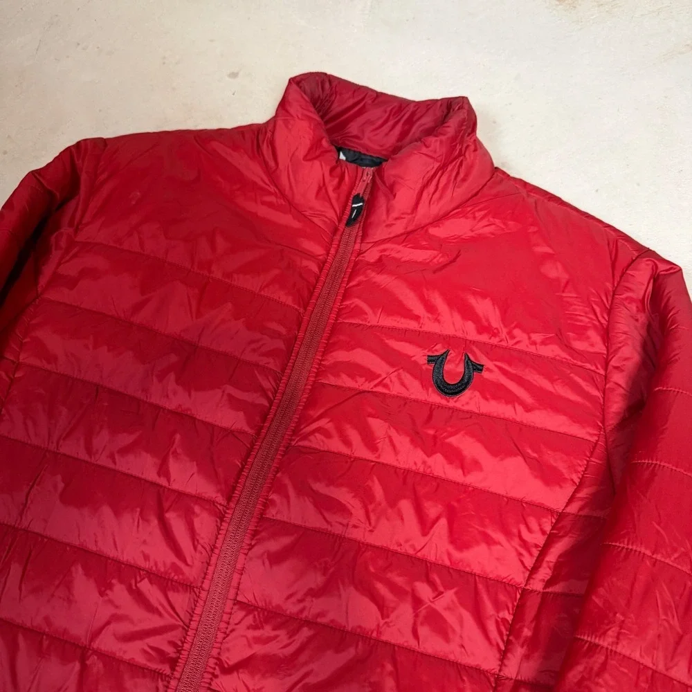 True Religion Mens Red Puffer Jacket Horseshoe Logo Full Zip Size M 50100-00